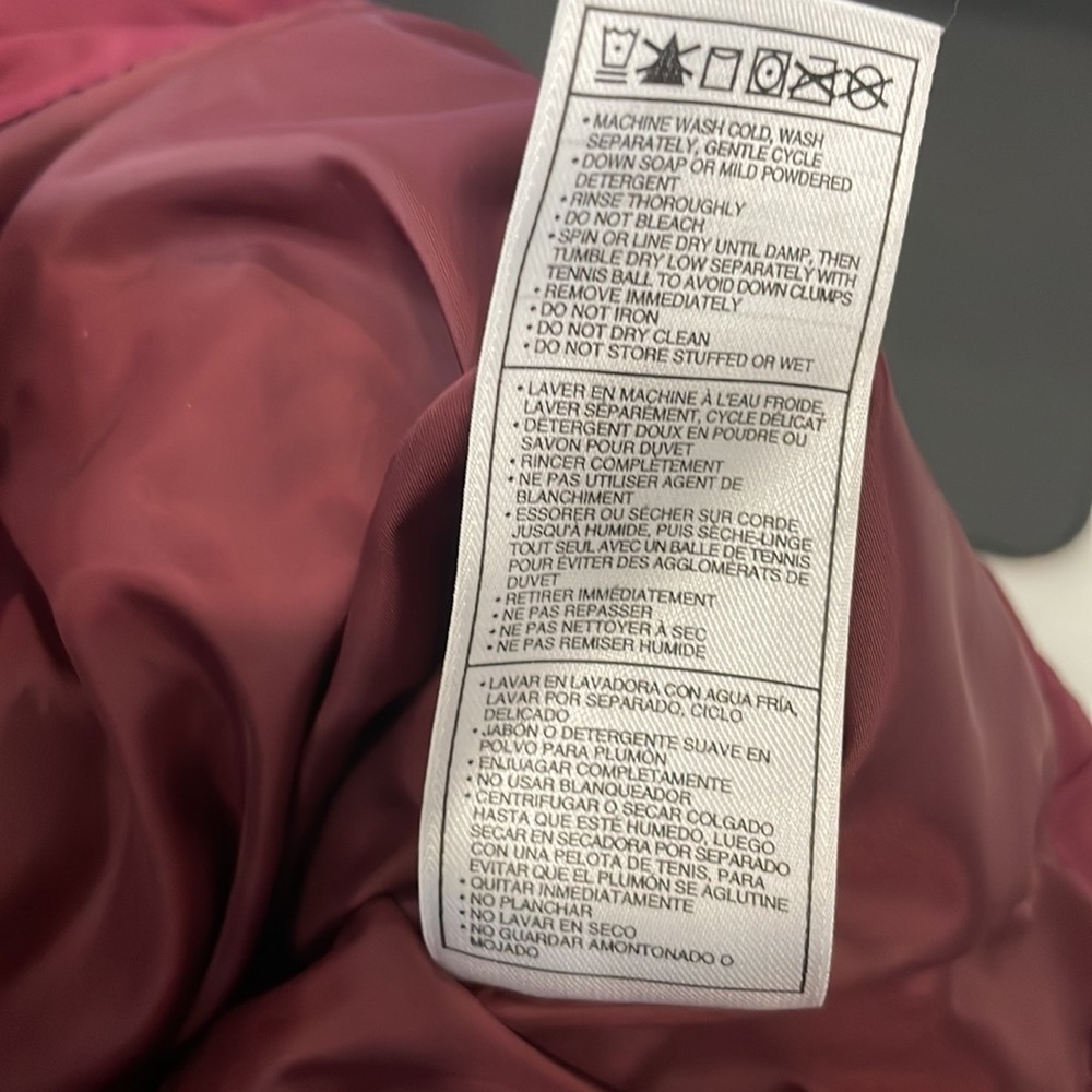 Nike ACG Women's Burgundy Puffer Jacket - Picture 8 of 13